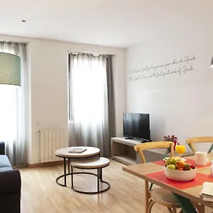  Daire Mh Ramblas İspanya