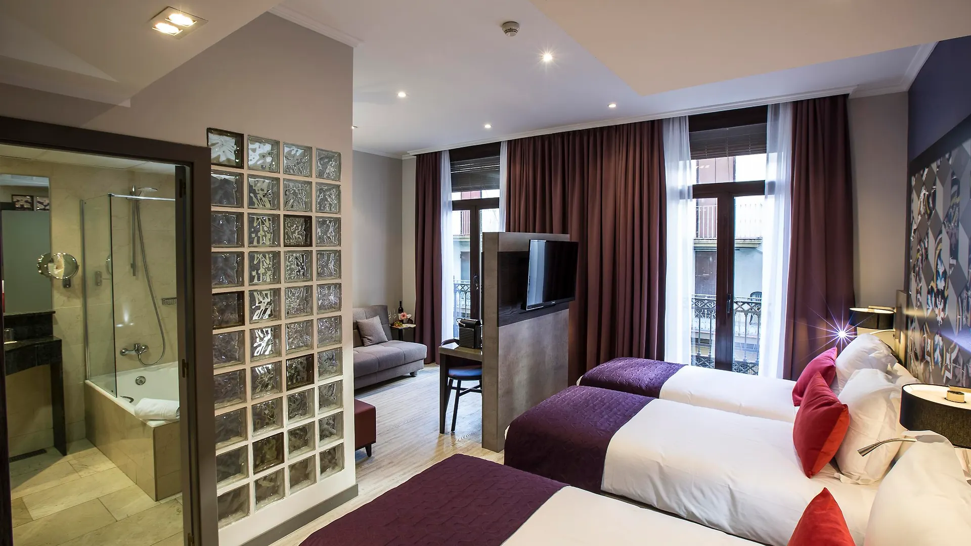 Leonardo Hotel Barcelona Las Ramblas 3*,  Испания