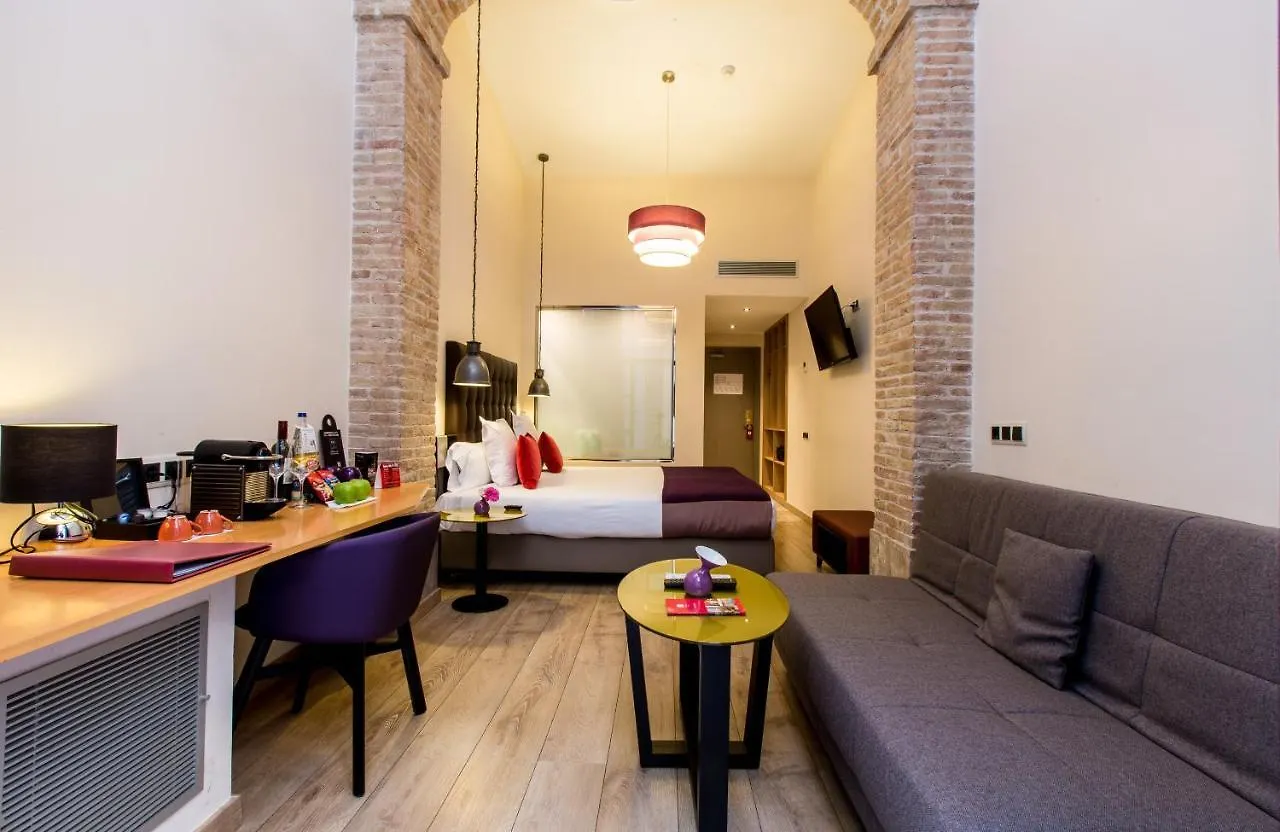 ***  Leonardo Hotel Barcelona Las Ramblas Испания