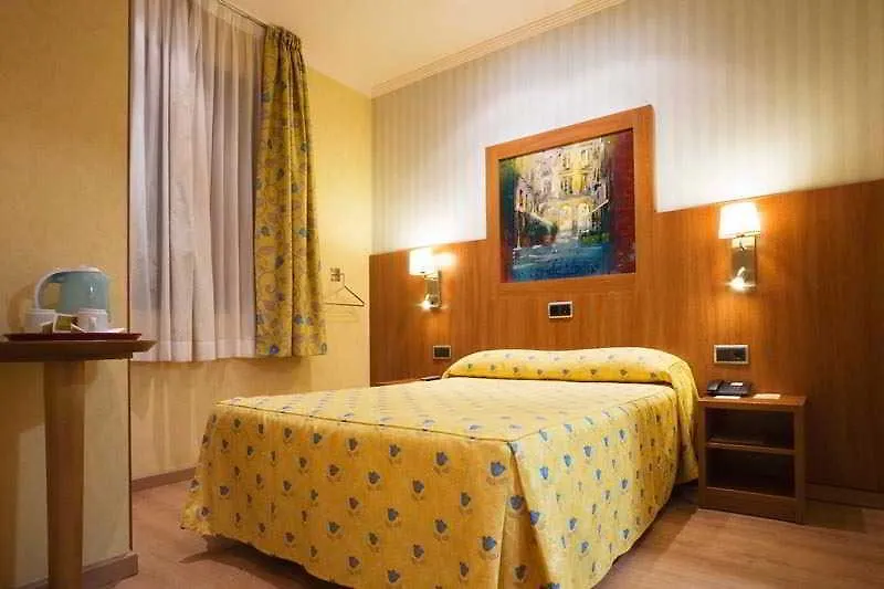Leonardo Hotel Barcelona Las Ramblas 3*,