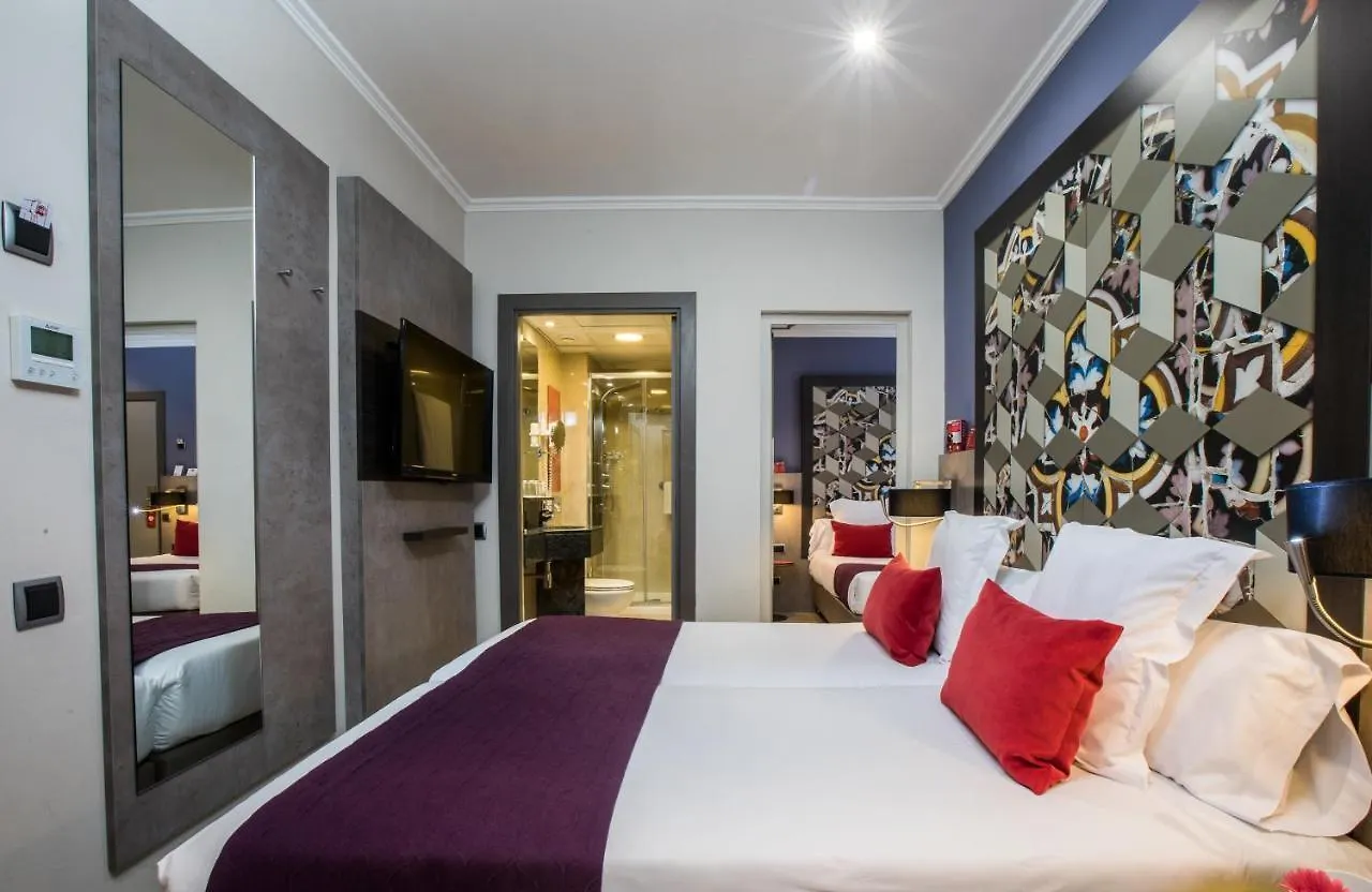 Leonardo Hotel Barcelona Las Ramblas 3*,  İspanya